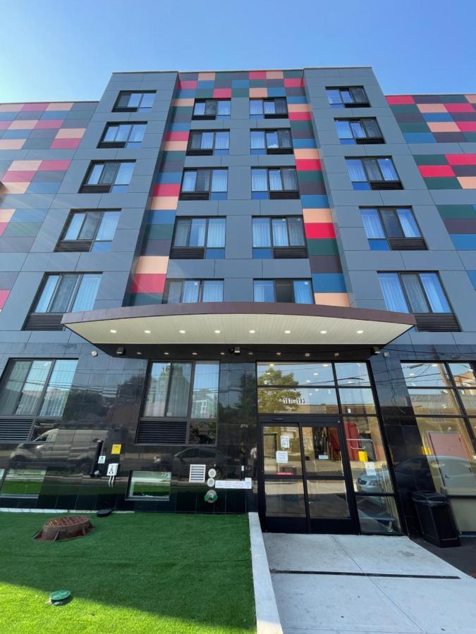 Hotel Super 8 By Wyndham Brooklyn Williamsburg Nueva York Exterior foto